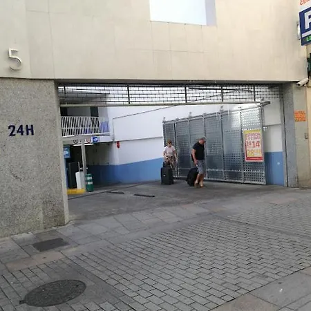 דירה Centro-mezquita De 6 A 8 Huespedes, 2 Por *